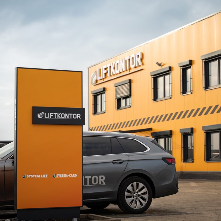 Liftkontor Bremerhaven: Neubau einer Werkhalle mit Bürogebäude, Waschplatz und Lagerhalle